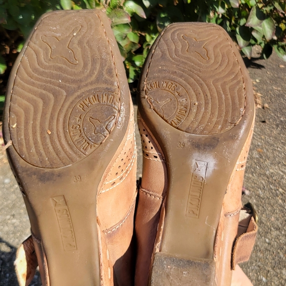 PIKOLONOS, Italian leather,  tan, buckled shoes.  Size 8/39 - Picture 6 of 7